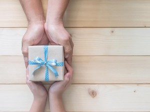 Hadiah dari Anak Magang Bikin PNS Lapor ke KPK