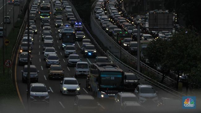 Pengusaha Ngeluh Banyak Libur: Gaji Pegawai Sama, Produktivitas Rendah