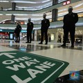 Mal Wajib Tutup Jam 8 Malam, Saham-saham Peritel Galau Berat