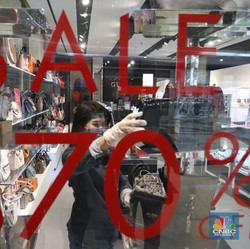 Rayuan Diskon 70% Belum Mempan Tarik Pengunjung ke Mal