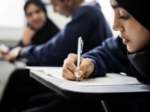 Adab Lebih Tinggi dari Ilmu, Begini Maknanya dalam Pepatah Arab