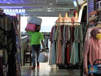 Bikin Gemetar RI, Baju Impor China Merajalela