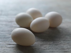 Nutrisi dan Keunggulan Telur Bebek, Nggak Kalah dari Telur Ayam!