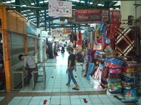 Gelombang Impor Makin Seram! RI Diacak-Acak Baju China