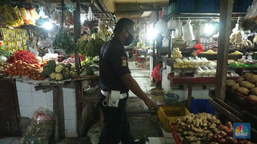 Pasar Cijantung (CNBC Indonesia/ Tri Susilo)