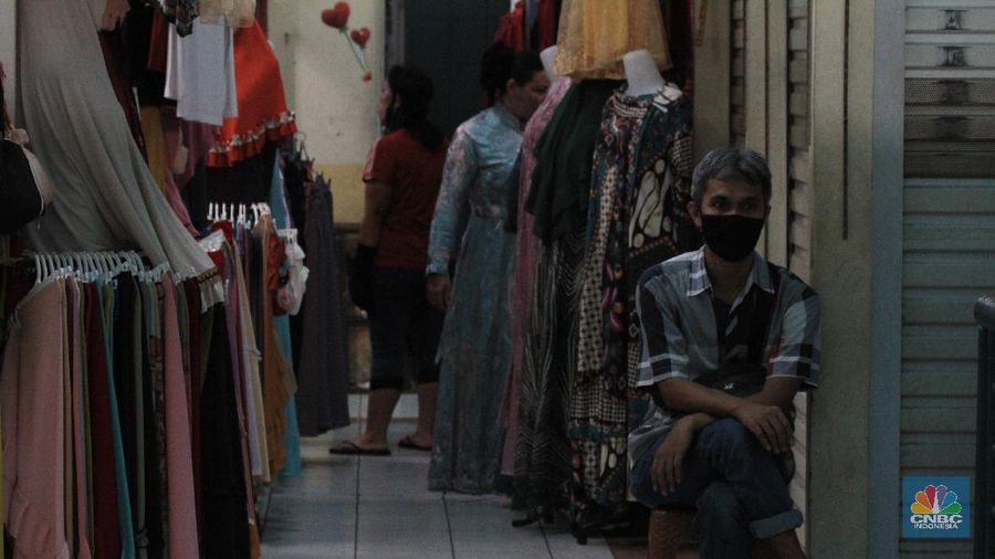 Pasar Cijantung (CNBC Indonesia/ Tri Susilo)