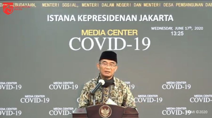 Menko PMK ,Muhadjir Effendy Memberikan Keterangan Pers Mengenai Bantuan Sosial (Tangkapan Layar Youtube Sekretariat Presiden)