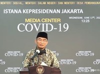 Tekan Covid Sambil Pulihkan Ekonomi RI? Maaf, Tak Semudah Itu