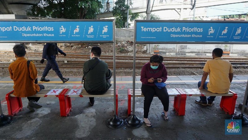 Stasiun terpadu di Stasiun Tanah Abang, Rabu (17/6/2020). (CNBC Indonesia/ Tri Susilo)