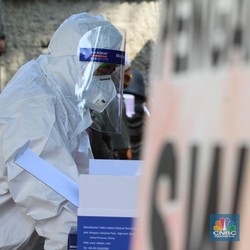 RI 'Nekat' Ekspor APD dan Masker, Memang Dalam Negeri Cukup?