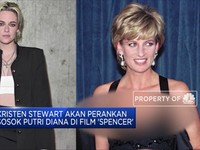 Kristen Stewart Berlakon sebagai Lady Diana di Film Spencer