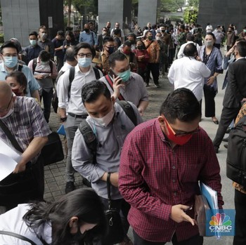 Penampakan Ratusan Nasabah KSP Indosurya Geruduk PN Jakpus