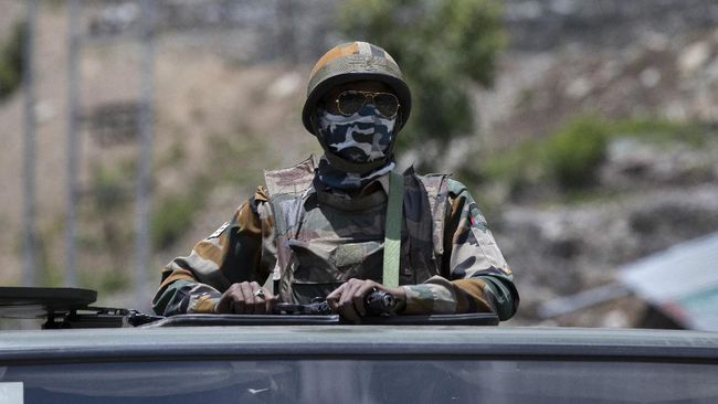 Pasukan India Bentrok dengan Kelompok Komunis, 31 Pemberontak Tewas