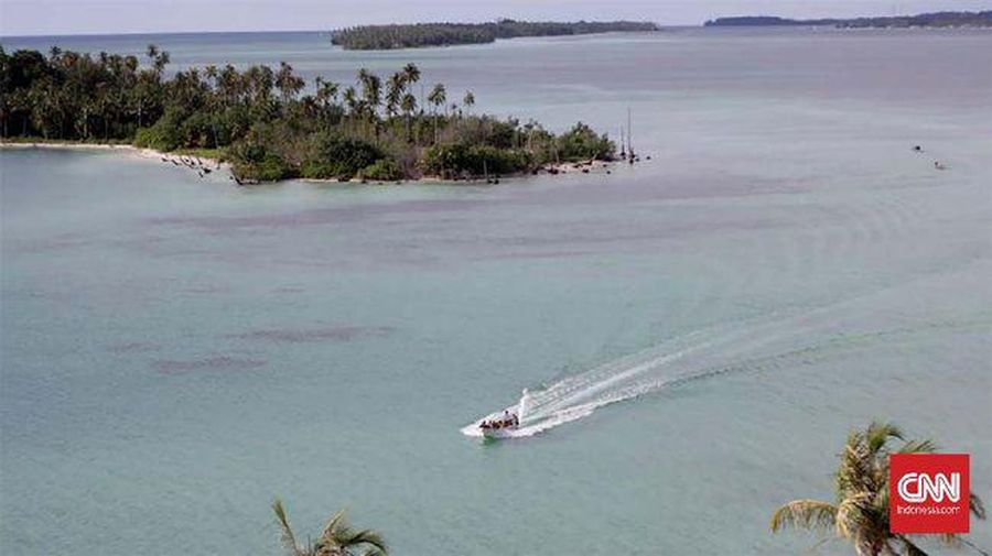 Pulau Malamber di Sulawesi Barat merupakan salah satu tempat konservasi laut. (Foto: CNN/Indonesia/Dani)