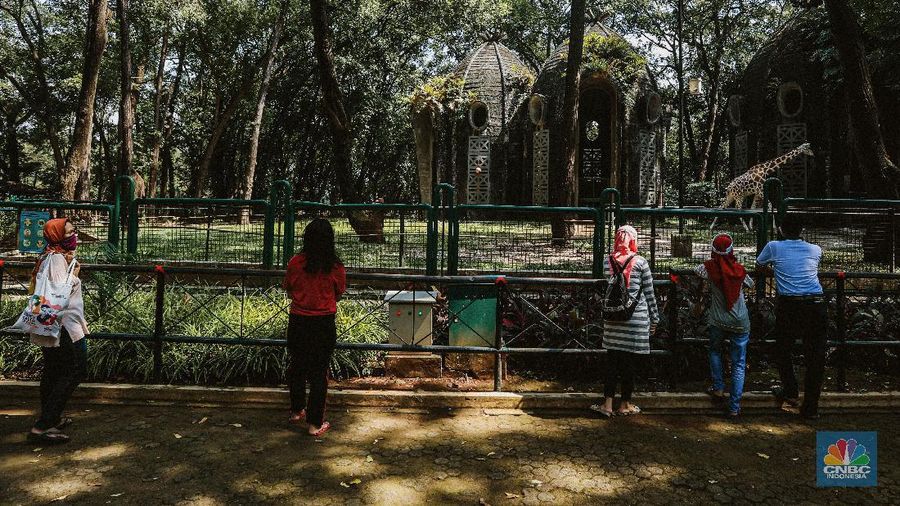Taman Margasatwa Ragunan usai penutupan, Sabtu (20/6/2020). (CNBC Indonesia/ Andrean Kristianto)