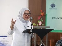 Dukung Pendidikan Pesantren, Menaker Sumbang APD Covid-19
