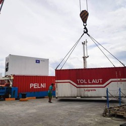 Budi Karya Pamer Keberhasilan Program Tol Laut Jokowi