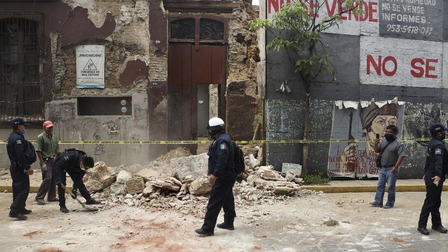 Gempa Meksiko. AP/Marco Ugarte
