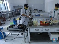 Jurus Anak Buah Nadiem Agar Guru SMK Makin Kompeten