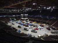 Unik! Pameran Mobil Klasik Digelar Drive Thru karena Corona