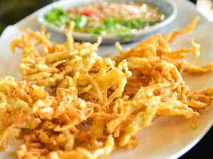 3 Resep Jamur Goreng Tepung yang Renyah Gurih dan Juicy
