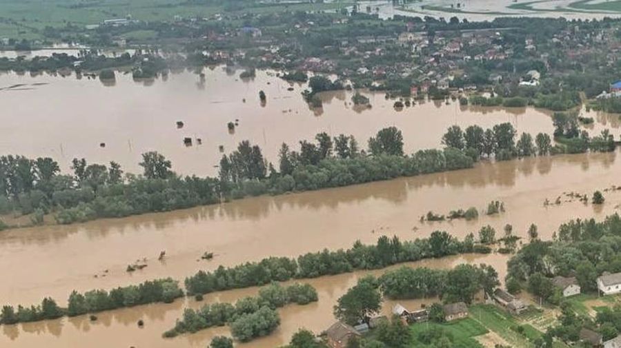 Banjir Landa Ukraina. AP