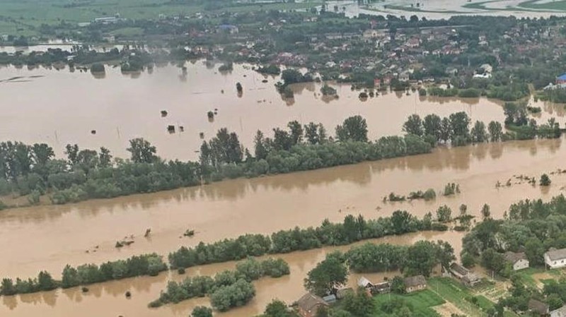 Banjir Landa Ukraina. AP
