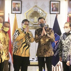 Momen AHY Temui Airlangga Hartarto di Markas Partai Golkar