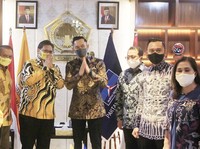 Momen AHY Temui Airlangga Hartarto di Markas Partai Golkar