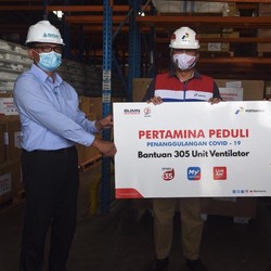 Lawan Corona, Pertamina Serahkan 305 Ventilator Untuk RS BUMN