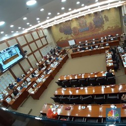 Di Depan DPR, Bos Telko RI Curhat Tantangan Bisnis New Normal