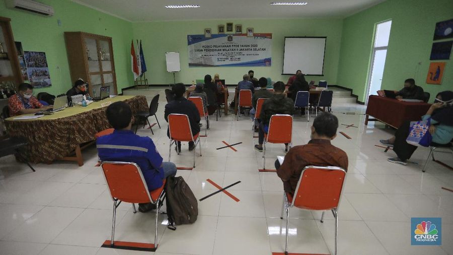 Pendaftaran PPDB DKI Jalur Zonasi. CNBC Indonesia/Andrean Kristianto