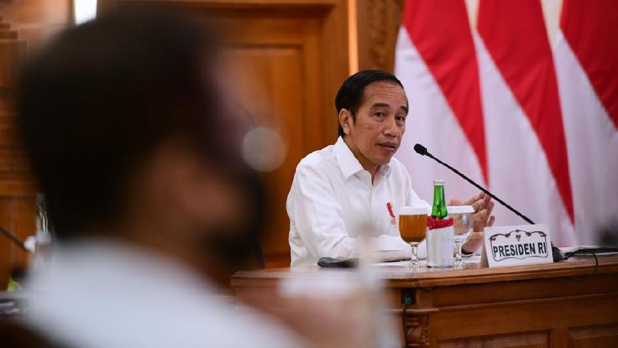Pengarahan Presiden RI Terkait Penanganan Covid-19 di Jawa Timur, Surabaya. Biro Pers Sekretariat Presiden
