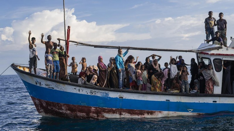 Pengungsi Rohingya di Perairan Aceh Utara. AP/Zik Maulana