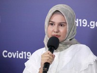 Dokter Ini Punya Alat Tempur Agar Aman Belanja di Pasar