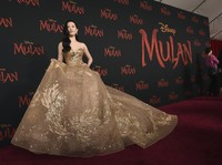 Bintang Mulan Liu Yifei Dikabarkan Diboikot Pemerintah China!