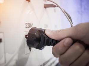 Baru Tahu Ternyata Jenis Colokan Ada Segini Banyak, Apa yang Bikin Beda?