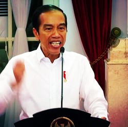 Keluar Kata-Kata Bodoh dari Jokowi: RI Sempat Impor Cangkul!