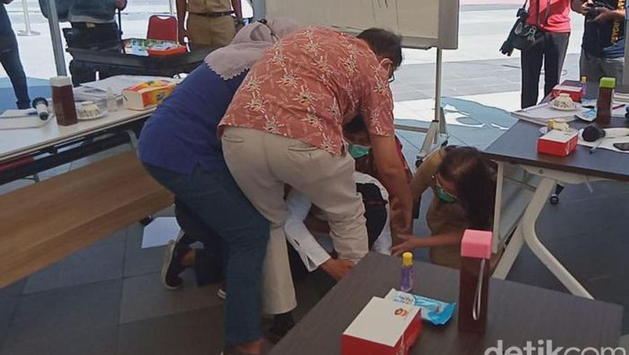Wali Kota Surabaya Risma (Esti Widiyana)