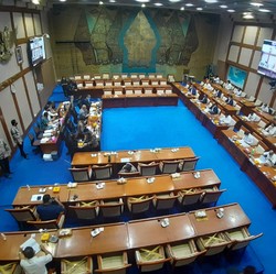 Dirut Freeport Tak Hadir di Rapat, Anggota DPR Ngamuk!