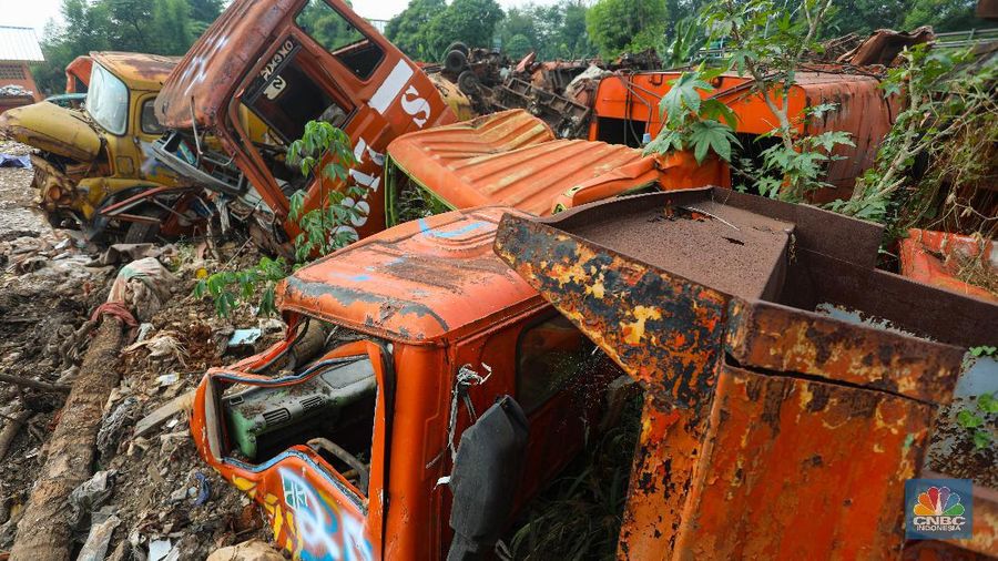 Bangkai Truk Sampah (CNBC Indonesia/Andrean Kristianto)