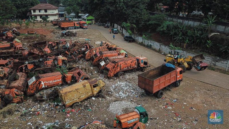 Bangkai Truk Sampah (CNBC Indonesia/Andrean Kristianto)