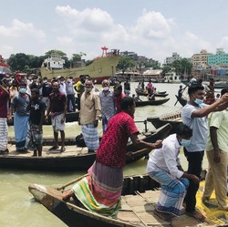 Corona Masih Ganas, Bangladesh Buka Lockdown, Bebaskan Mudik!