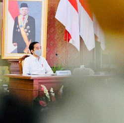 Luhut Kaget RI Naik Kelas, Apa Respons Jokowi?