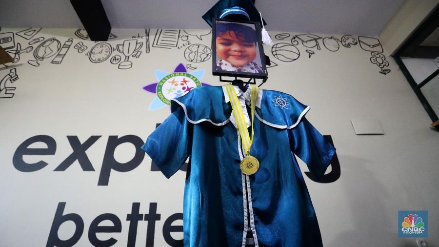Intip Wisuda Daring dengan Menggunakan Robot (CNBC Indonesia/Andrean Kristianto)