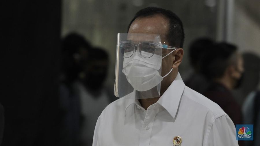 Komisi V DPR RI menggelar rapat kerja dengan Menteri Perhubungan Budi Karya Sumadi, Menteri PUPR, dan Kakorlantas Polri membahas evakuasi sarana dan prasarana arus mudik dan arus balik Hari Raya Idul Fitri 1441H. (վ/Tri Susilo)