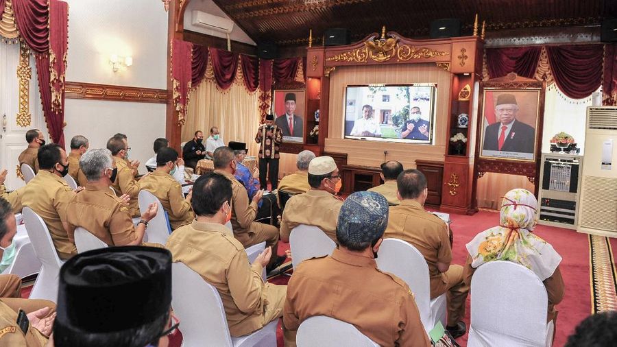 Launcing Gerakan Donor Darah ASN  Ketua PMI Pusat Jusuf Kalla, Sekjen PMI Pusat Sudirman Said melalui teleconference dengan Plt. Gubernur Aceh Ir. H. Nova Iriansyah, M.T, Sekda Aceh dr. H. Taqwallah, M.Kes, Ketua PMI Banda Aceh Qamaruzzaman Hagny. (Dok.PMI