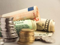 Kurs Euro Melesat 4 Hari Beruntun, Awas 