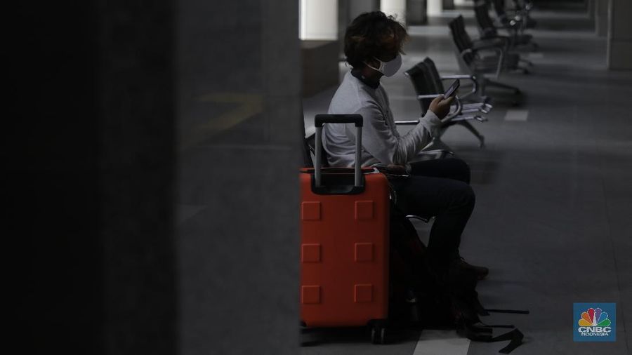 KA Bandara Soekarno-Hatta Mulai Beroprasi, Ada Sekat Pembatas Kursi. (CNBC Indonesia/ Tri Susilo)