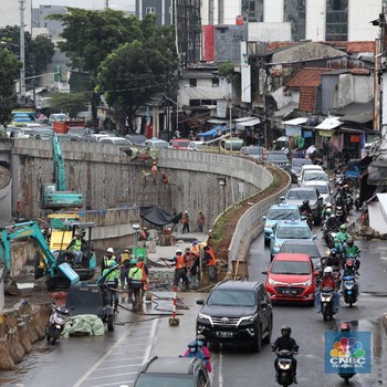 Imbas Pembangunan Underpass Senen, Lalu Lintas Macet